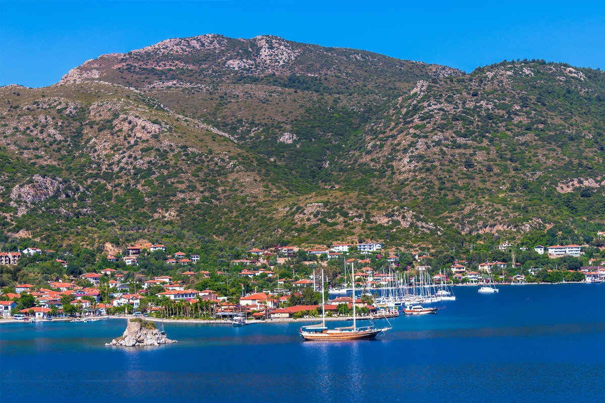 1. Muğla – Deniz, doğa, sakinlik… Özellikle Dalyan, Akyaka, Datça gibi yerler huzur dolu.