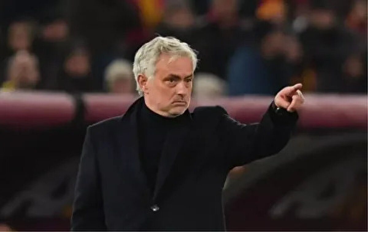 . Her şey bizim için iyi gitti. İsmail'in sarı kart görmesi bizim için işi zorlaştırdı. Onu çıkararak rencide etmek istemedim. Sarı kartı olduğu için onu değiştirmek zorunda kaldım. 6-8 pozisyonlarında oyuncuyu takip etmeli. Bir kez daha yanlış hakem kararlarından canımız yandı. İrfan çok çalıştı. Büyük şanslar yarattı. Sezonun çoğunu sakat geçirdiler. Ama iyi oyuncu. Onu çıkarmamın sebebi oyuna taze oyuncu almaktı."