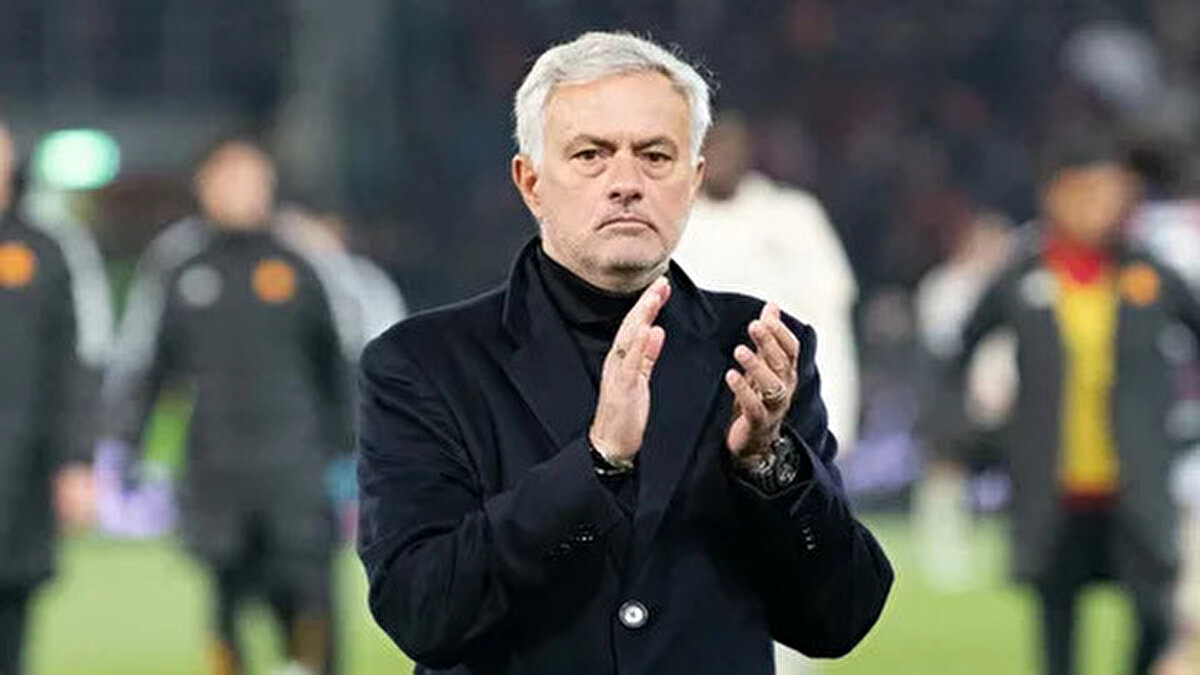 Değişiklikler yaptık, ikinci yarı değişiklikler yaptık. Oyuna ve takıma denge getirdik. Rakibin atmış olduğu gol bizim top kaybımız ve onların hızlı oyunuyla geldi.