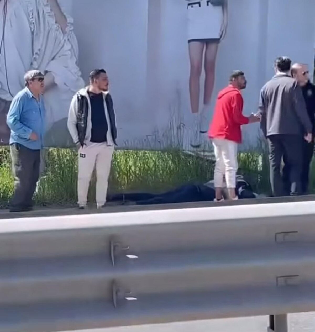 Polis olayla ilgili inceleme başlattı.