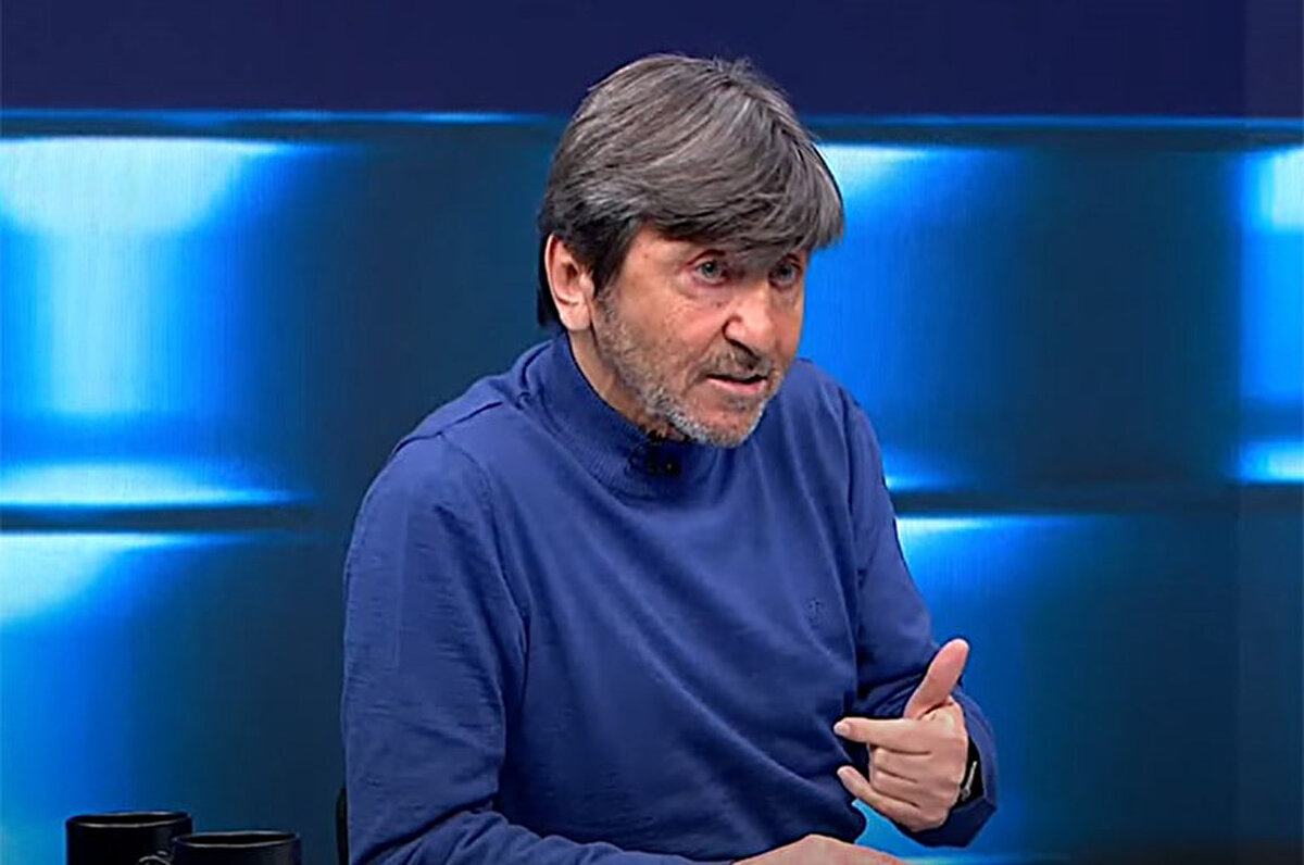 Jayden Oosterwolde'ye ayrı parantez açan Rıdvan Dilmen, Hollandalı sağ bekin gelecek sezon Fenerbahçe'nin en büyük transferi olacağını belirtti.<br>