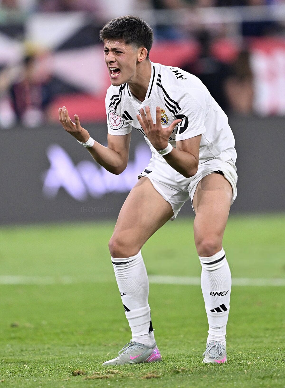 Mbappé ve Vinicius, neden Arda Güler’e pas vermiyor? Yalnız ve mükemmel pozisyonda. Benciller! Bu bize maça mal oldu.<br><br>