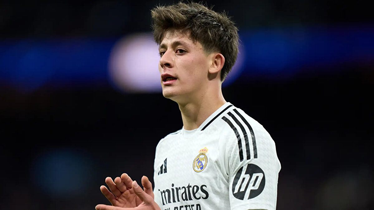 Arda Güler oyuna giriyor ve maçı değiştiriyor, ama Brahim ve Mbappé onu görmezden geliyor. Gol atabileceği iki net pozisyon. Ne bencillik! <br>