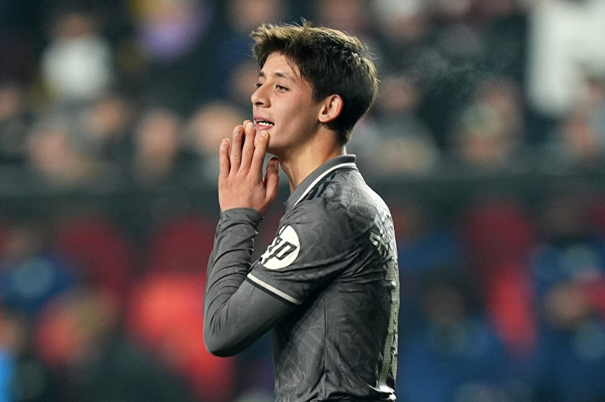 Vinicius’un 2-1’ken Güler’e pas vermemesini anlamıyorum. Kaleciyle karşı karşıyaydı, yalnızdı. Bu ego bugün bizi öldürdü. <br><br>