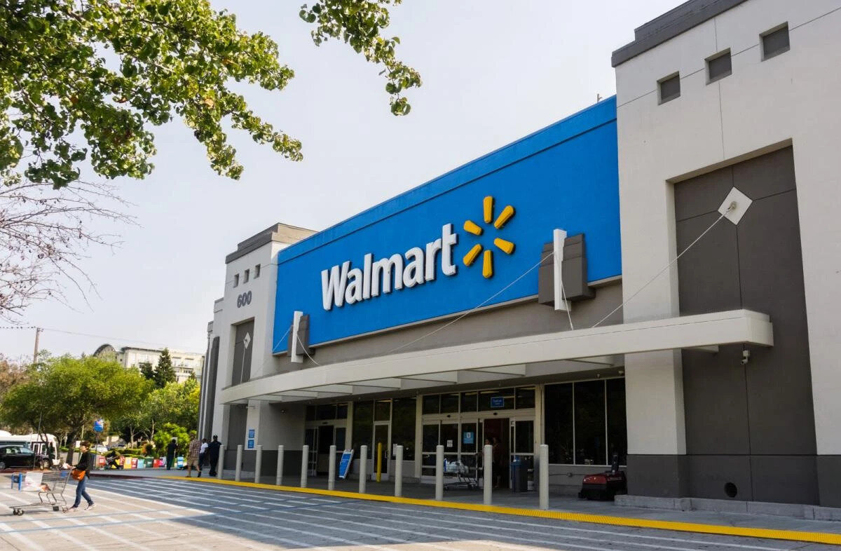 13. Walmart: 762.32 milyar dolar 