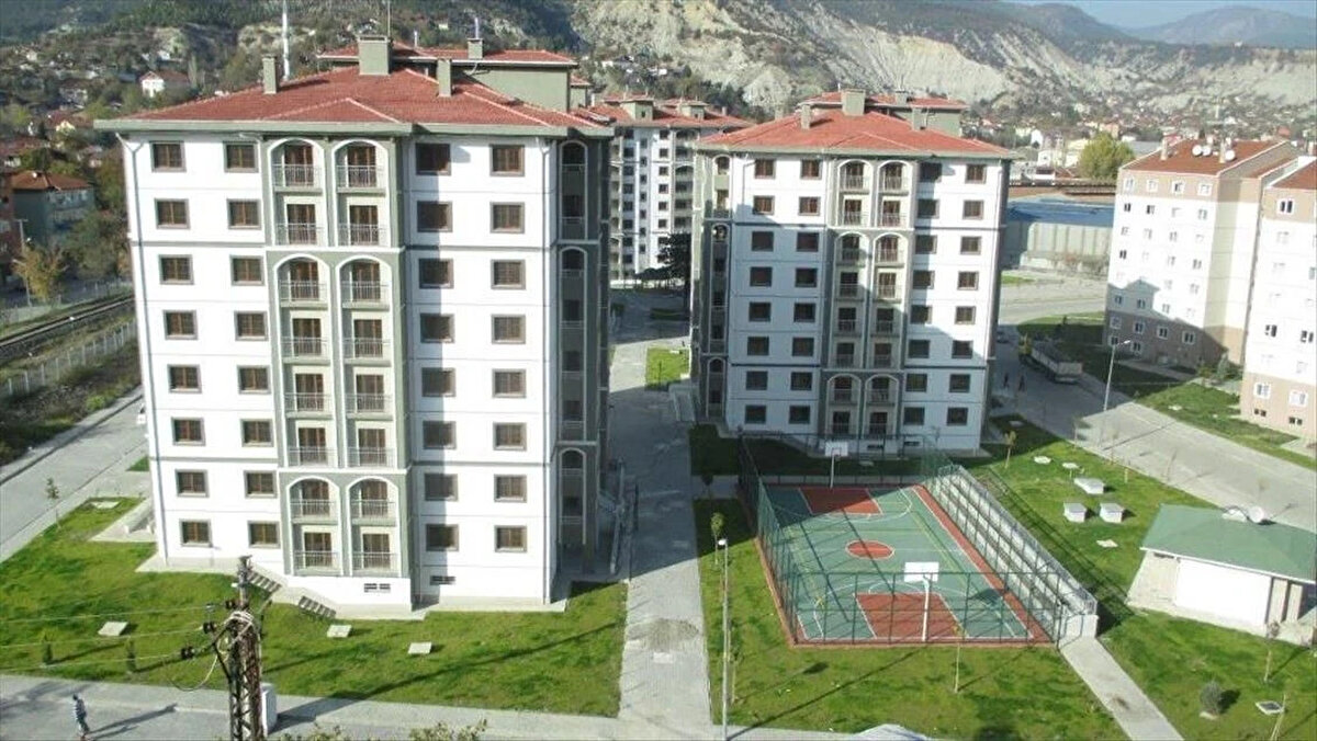 En çok ihbarı sırasıyla Bahçelievler, Esenler, Bağcılar, Zeytinburnu, Avcılar ve Küçükçekmece olarak gidiyor. Bu da bizim İstanbul risk haritası dediğimiz haritayla da kısmen örtüşüyor.<br><br>