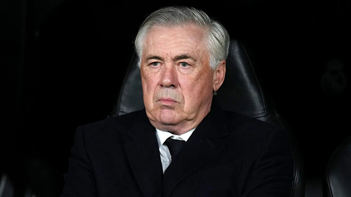 Bileti kesildi <br><br>Ligde ikinci sırada yer alan ve Şampiyonlar Ligi'nde de çeyrek finalin ötesini göremeyen İspanyol devinde, teknik direktör Carlo Ancelotti'nin bileti kesildi.<br>