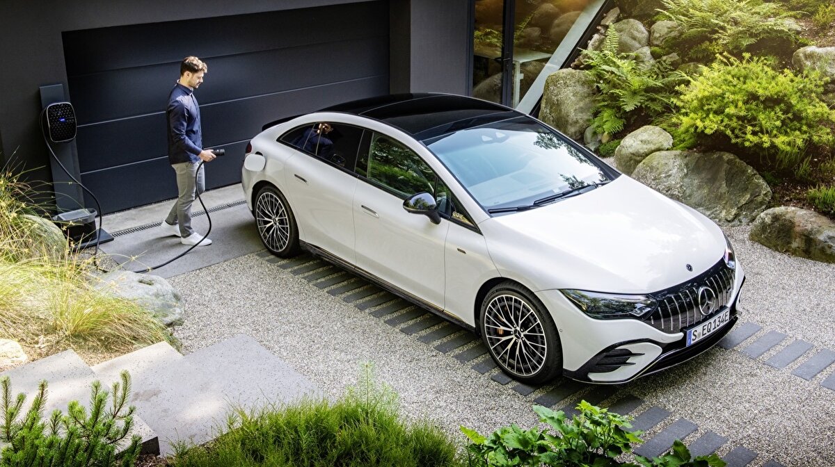 3. Mercedes EQE: 660 KM