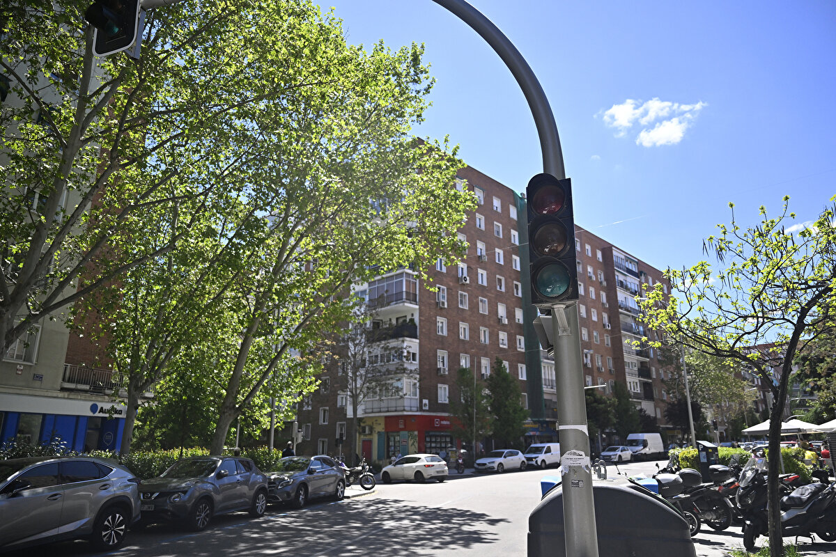 Açıklamada, konuya ilişkin çalışmaların sürdüğü, kesintinin sebebinin belli olmadığı kaydedildi.