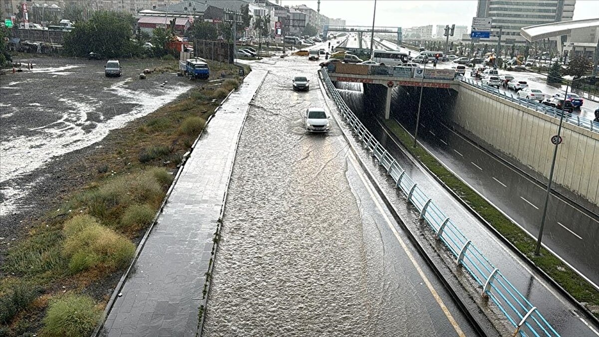 Erzurum: Parçalı ve çok bulutlu, öğle saatlerinden sonra yerel sağanak ve gök gürültülü sağanak yağışlı 14