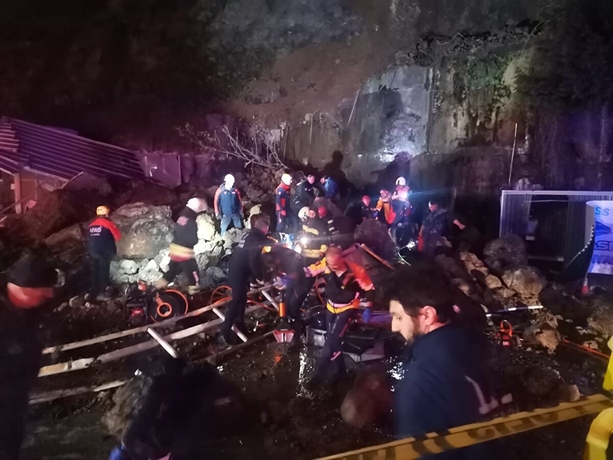 Samsun Cumhuriyet Başsavcılığı tarafından başlatılan soruşturmada Cumhuriyet Başsavcıvekili ve Cumhuriyet Savcısı görevlendirildi.