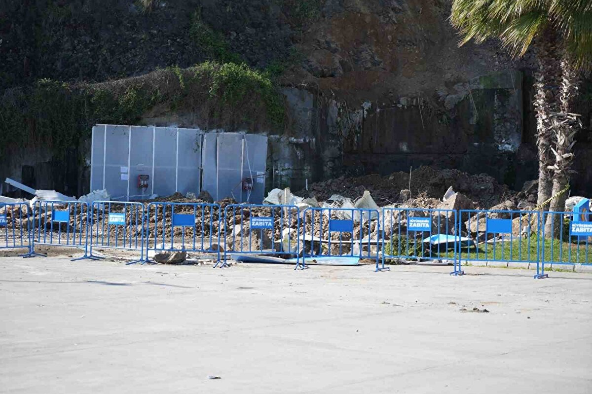 Heyelanla ilgili soruşturma sürüyor.