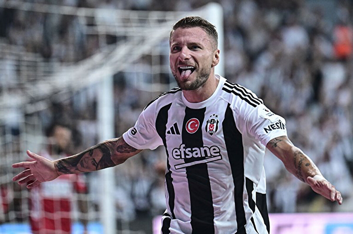 Yeni sezonda kadroda büyük bir değişime gitmesi beklenen Beşiktaş'ta gözden çıkarılan isimlerin başında Ciro Immobile geliyor.<br>