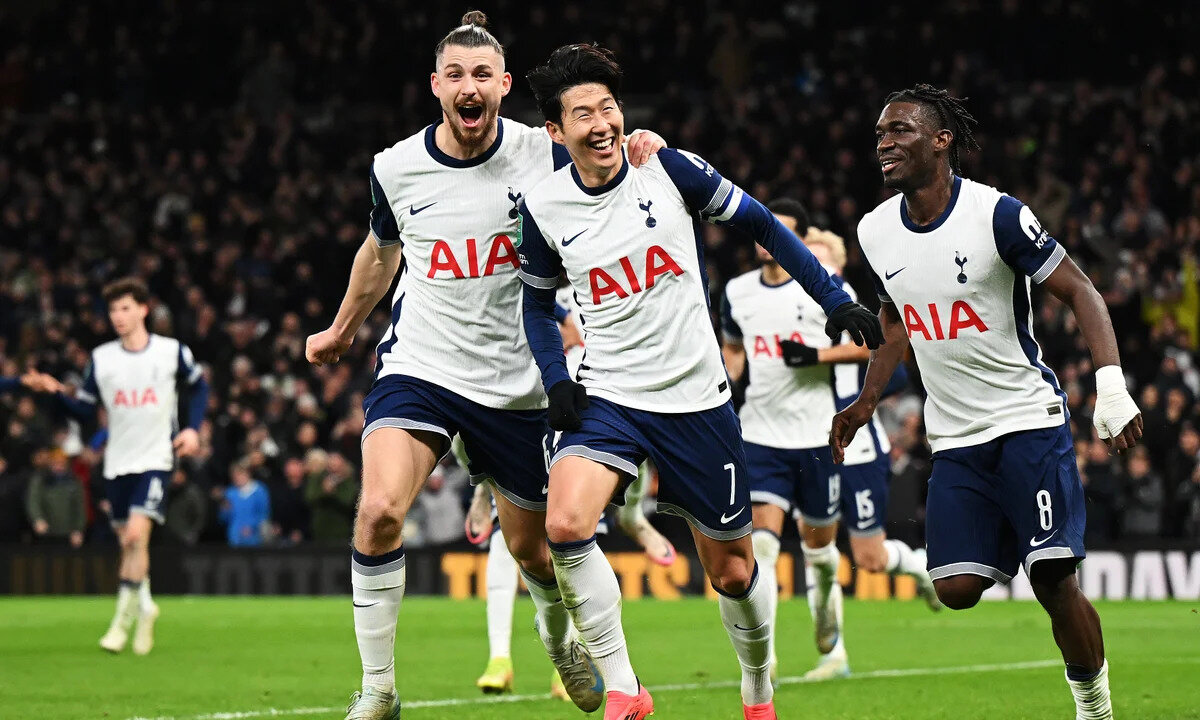 9-)Tottenham Hotspur<br>836.10 mil. €