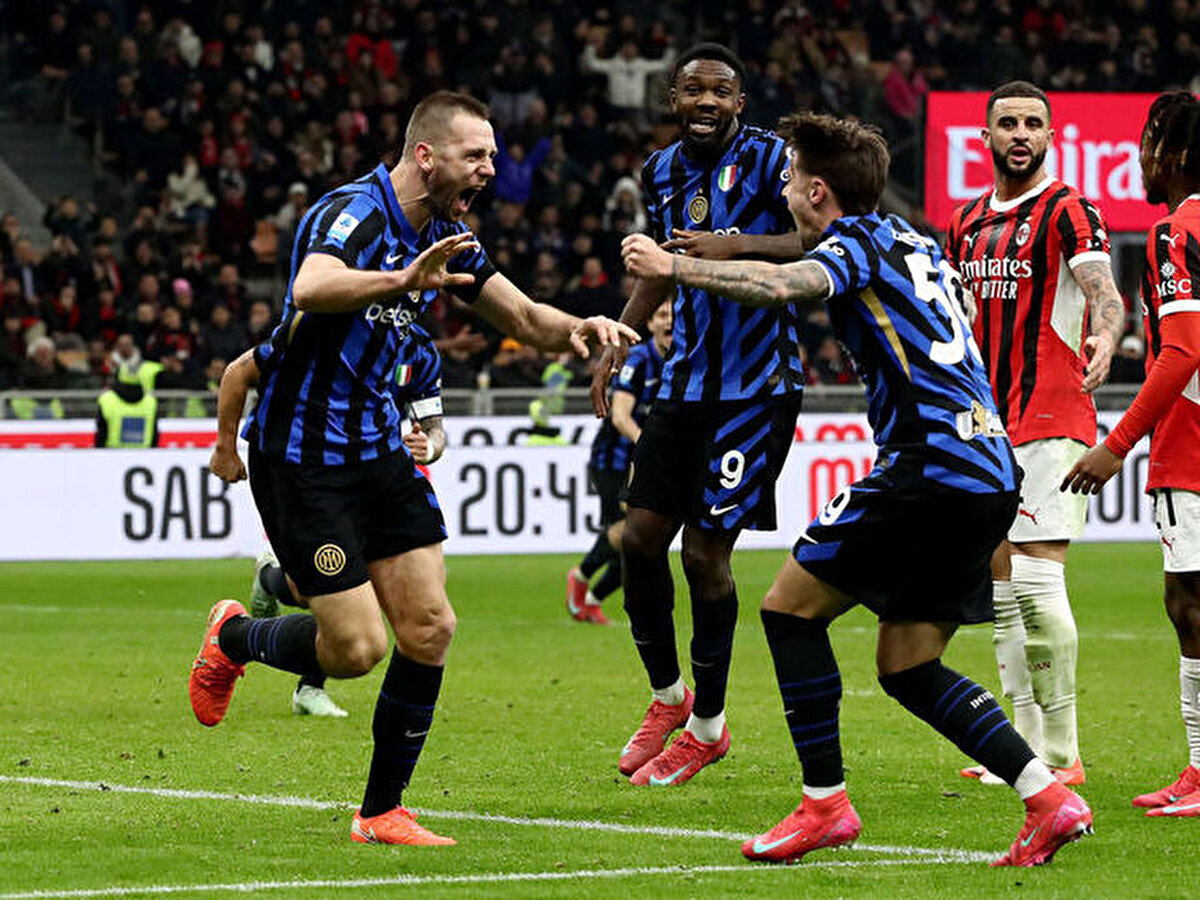 11-) Inter Milan<br>663.80 mil. €