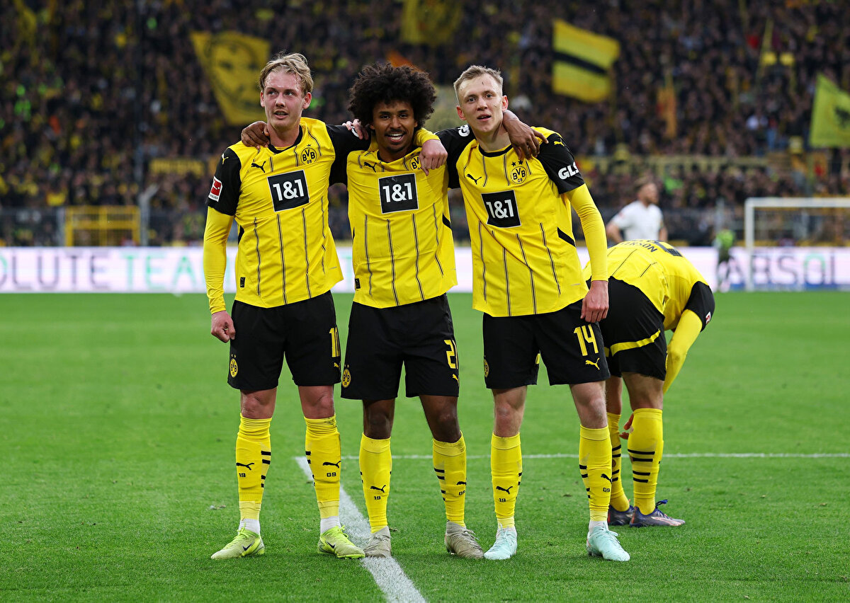 25-) Borussia Dortmund<br>436.40 mil. €<br>