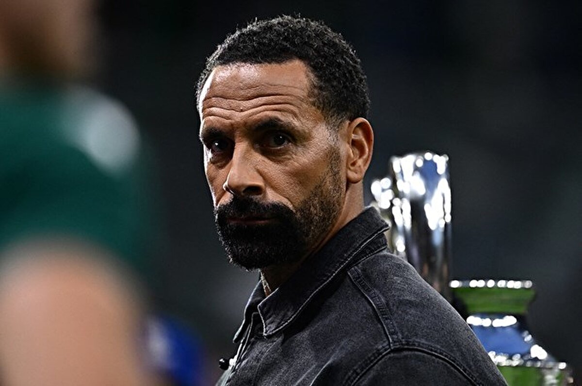 Manchester United ve İngiltere Milli Takımı'nın efsanevi defans oyuncusu Rio Ferdinand, X hesbaında Real Madrid'in son durumunu ve yapılması gereken değişiklikleri anlattı.