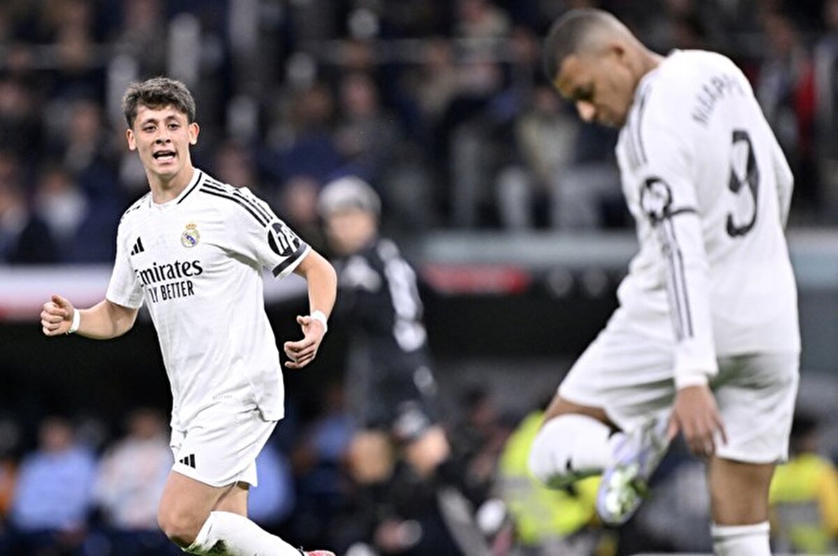 Real Madrid taraftarları, Arda Güler'e az şans verdiği için Carlo Ancelotti'ye tepki gösterdi.