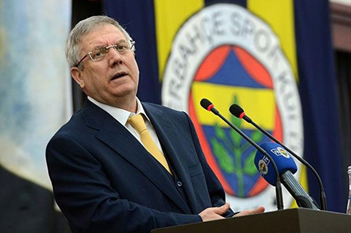 Aziz Yıldırım, Fenerbahçe'nin mevcut yönetiminin stat projesiyle ilgili Kale Arkası'nda açıklamalar yaptı.<br>