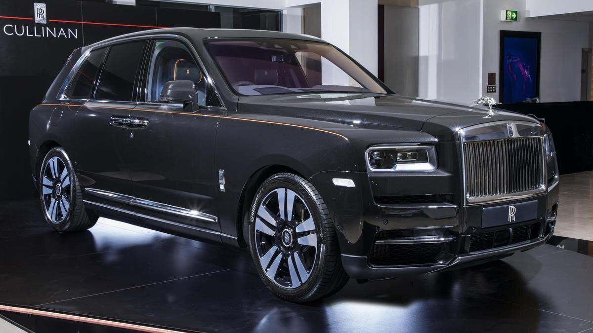 16. Rolls-Royce Cullinan (2023): 75 milyon TL