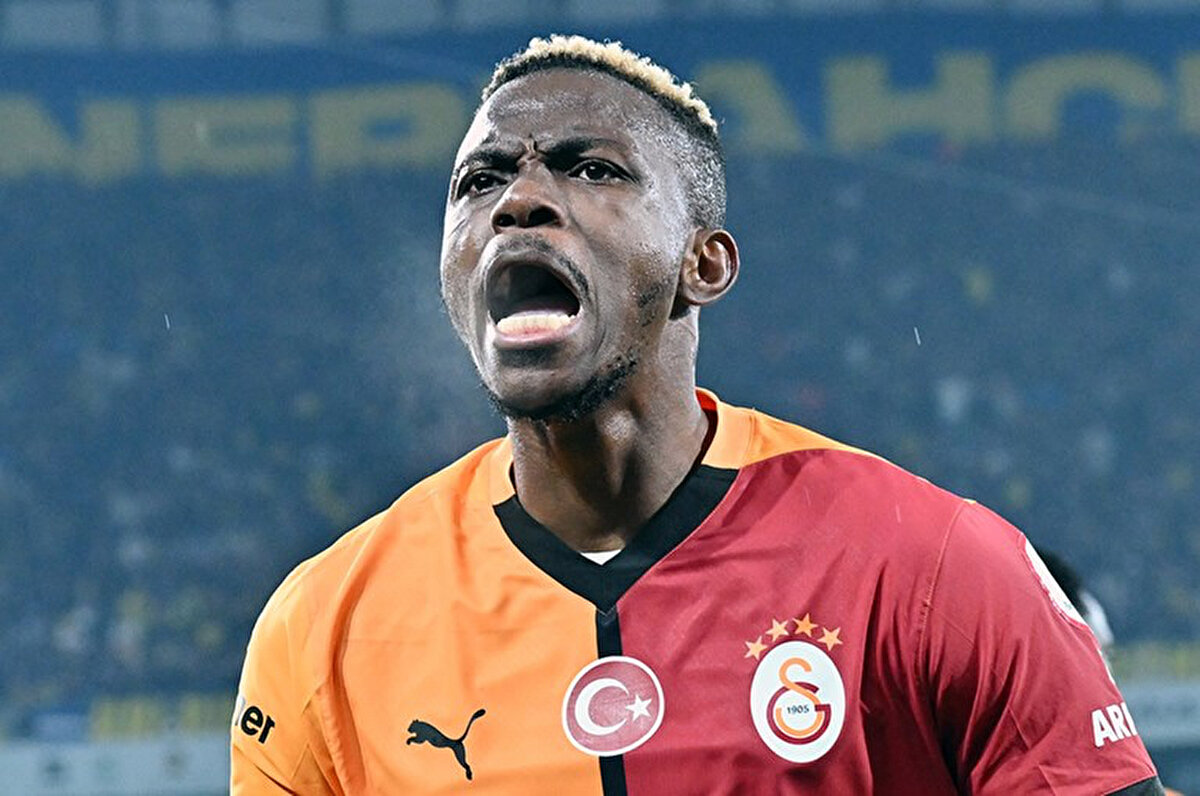 Öncelikle bu sene Victor Osimhen gibi bir oyuncuyu Süper Lig'de izlemiş olmanın keyfini çıkartalım hep beraber.<br>