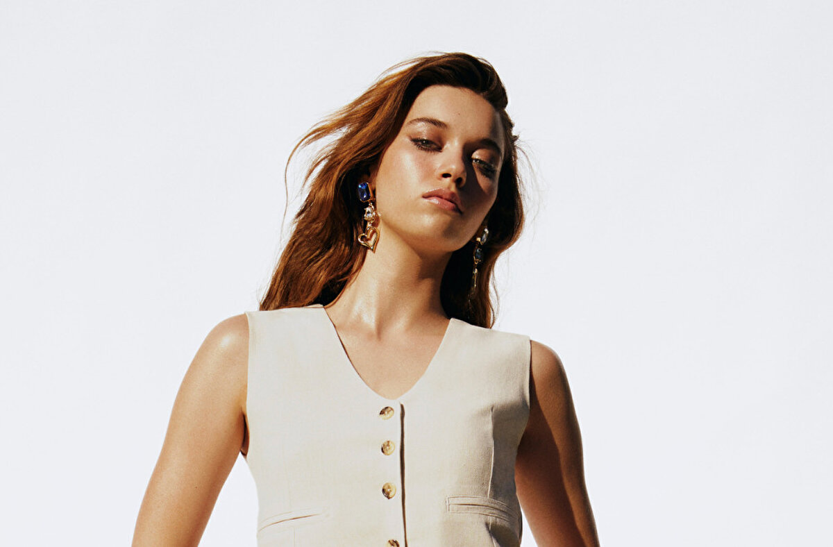 Reklam gelirleriyle dikkat çekmişti<br><br>Yalı Çapkını sonrası birçok markanın yüzü olan oyuncu, son reklam anlaşmasından yaklaşık 35 milyon TL kazanmıştı.