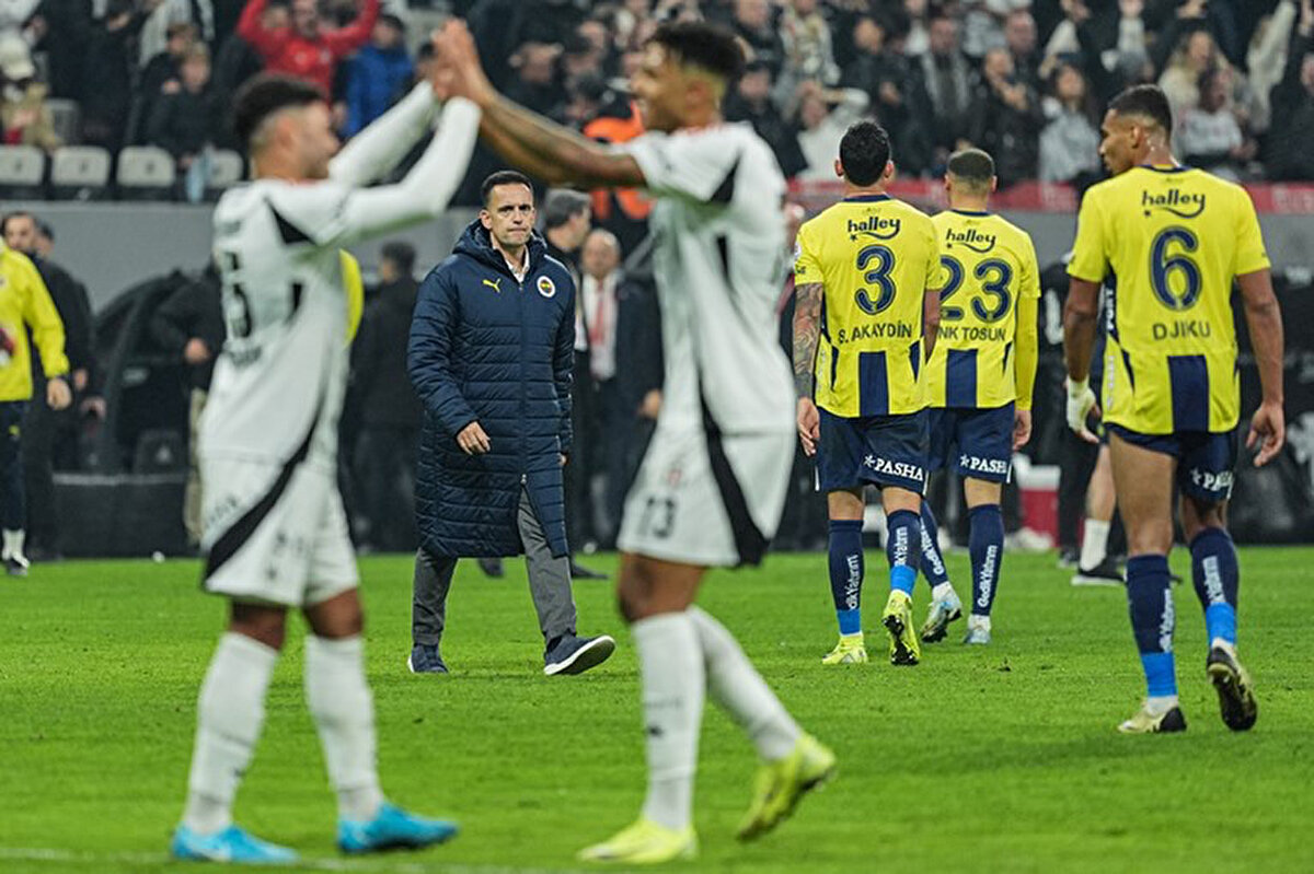 Milliyet Gazetesi'nde yer alan habere göre; Beşiktaş derbisi öncesinde bu konuyla ilgili hazırlıklar var. Özellikle geçiş hücumları konusunda çok etkili olan Beşiktaş 1-0 kazandığı ilk maçta Fenerbahçe’yi fazlasıyla zorlamıştı.<br>