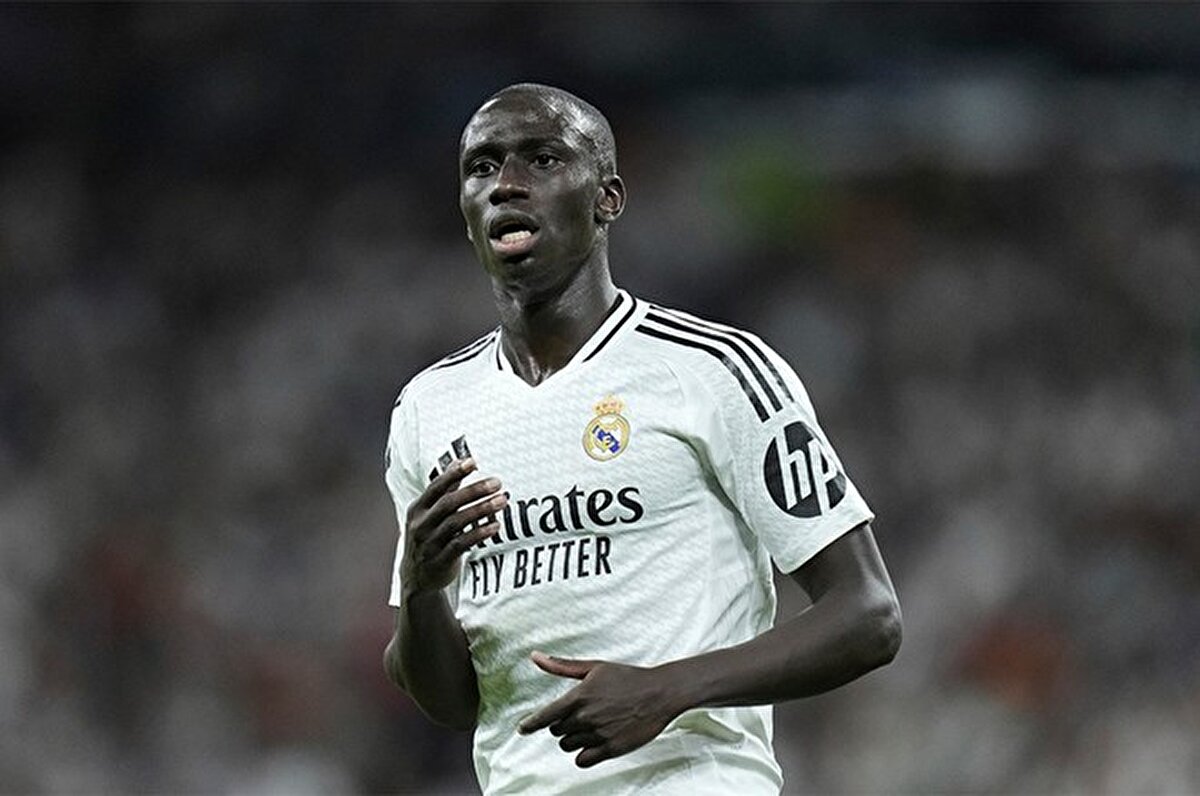 Alman futbolcunun ardından Real Madrid'deki kariyerinde sık sakatlık yaşayan Ferland Mendy yeniden sakatlandı.