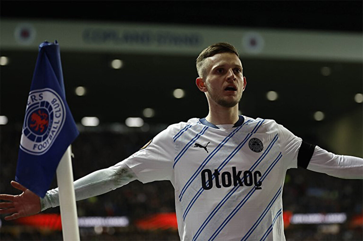 Sabah'ta yer alan habere göre, Fenerbahçe, Szymanski'nin bonservis bedelini 20 milyon euro olarak belirledi.<br>