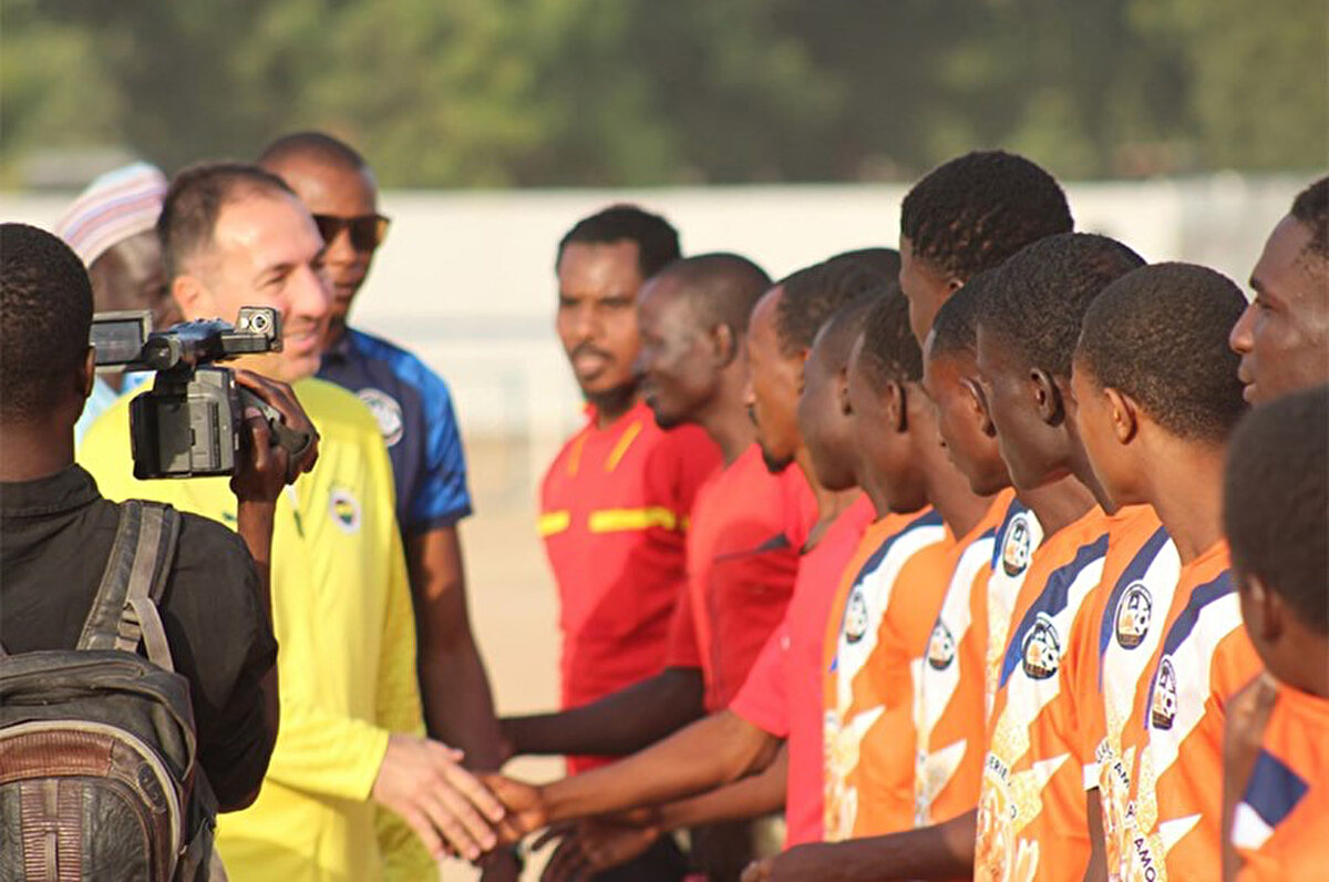 Fenerbahçe Futbol Akademisi, Afrika'da geniş kapsamlı yetenek taraması gerçekleştirdi.<br>