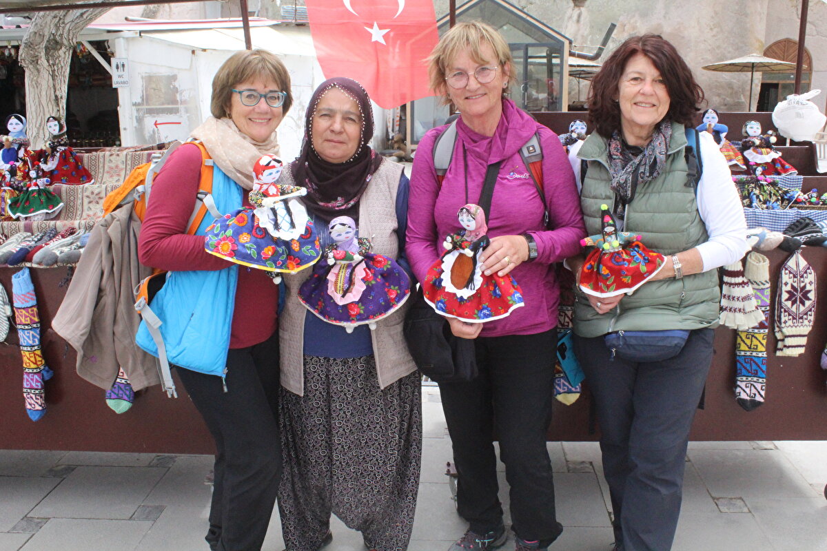 Herkese çalışmayı öneririm. Kadınlar hem bebeğini yapsın hem eşine yardımcı olsun hem çocuklarına baksın" dedi. 