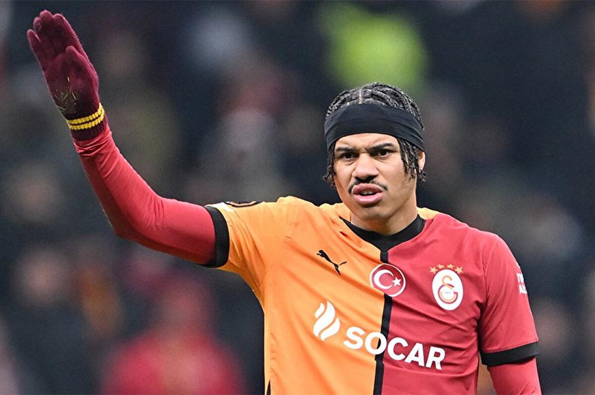 Sarı-kırmızılıların sezon başında 18 milyon euro bonservisle renklerine bağladığı Gabriel Sara'nın maliyeti bonuslarla birlikte 23 milyon euroyu bulmuştu.<br>