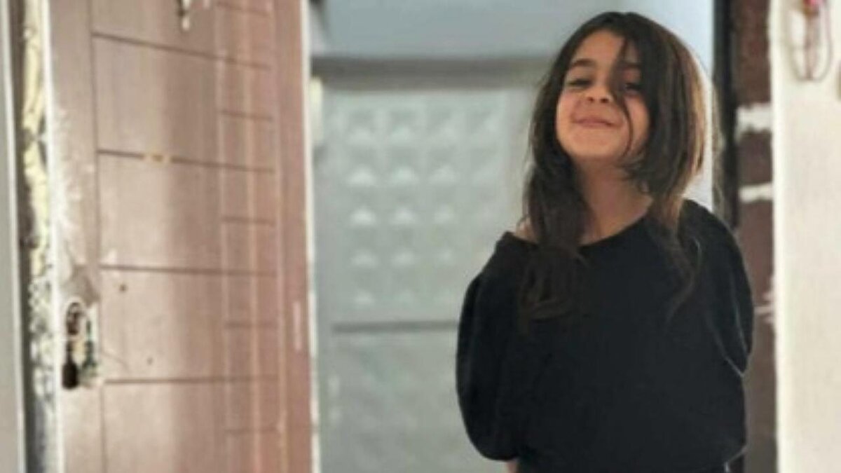 17'nci Asliye Mahkemesi'nde 14 Nisan’da görülen davanın ilk duruşmasında Aile ve Sosyal Hizmetler Bakanlığı ile Saadet Öğretmen Çocuk İstismarı ile Mücadele Derneği'nin (UCİM) avukatları da davaya müdahil oldu.