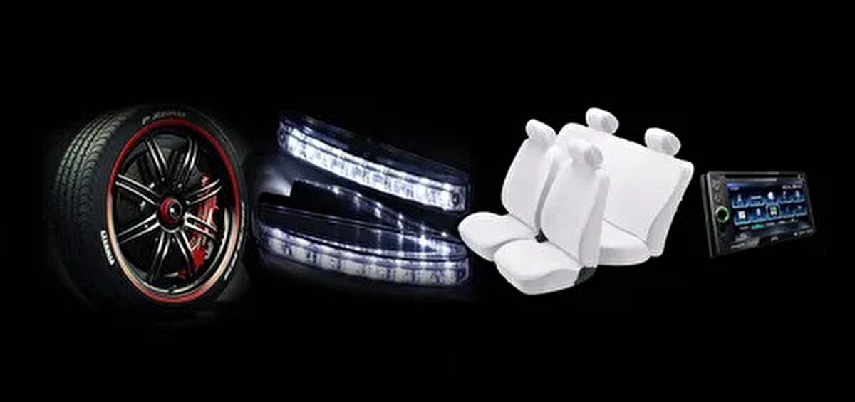 Araç fiyatında anlaşma yaparken mutlaka küçük de olsa aksesuar talep etmeyi unutmayın, satışta zorlandıkları için aksesuarı vereceklerdir.