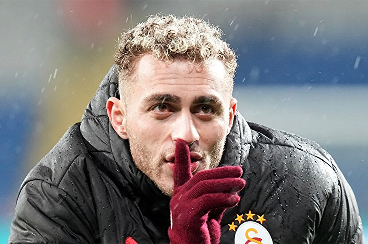 Haberde Galatasaray yönetiminin Barış Alper Yılmaz'ın menajeri ile temasa geçtiği ve 35 milyon euroluk talebin pazarlığa kapalı olduğunu aktardığı ifade edildi.<br>