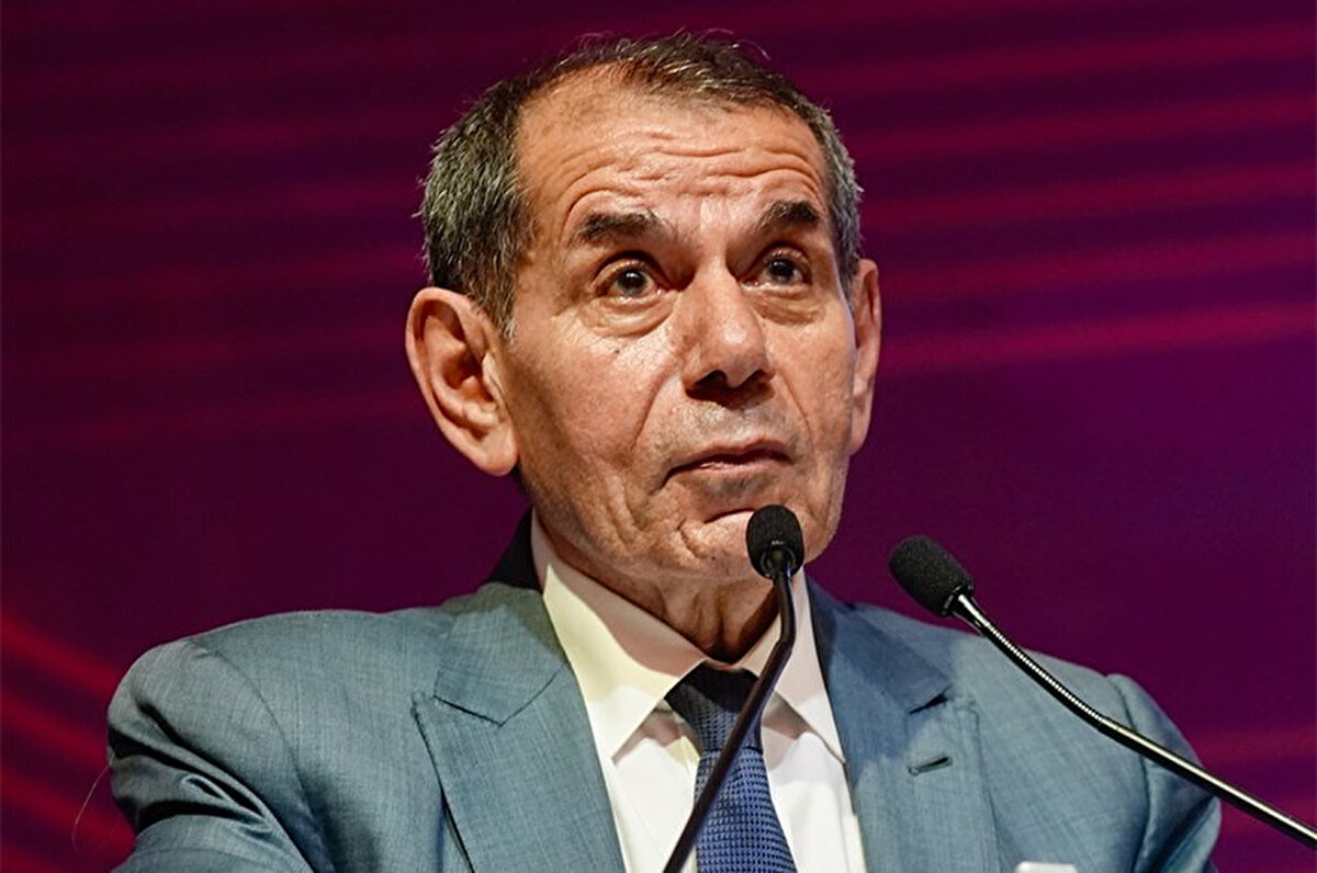 Bankalar Birliği anlaşmasından da kısa süre içerisinde çıkarak kulübü mali yönden rahatlatacak olan Özbek'in, sponsorluk ve mağazacılık gelirleriyle de kulübün nefes almasını sağladığı ifade edildi.<br>