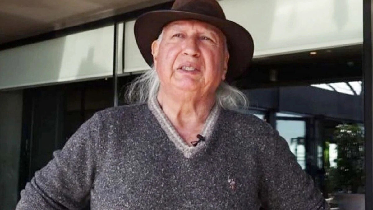 "Anlamı şu; Kumburgaz'da yırtılan fayda, uzun fayda küçük deprem yapar. Buradaki daha derin deprem ama bu bakıldığında 22 kilometre derinliğinde o yüzden 15-20 kilometre derinlikte olan daha küçük ama daha etkili depremler yapabiliyor."