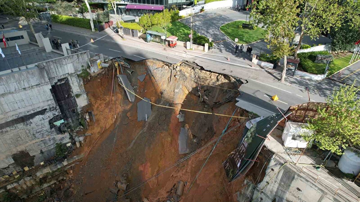 Ekipler tarafından çökme meydana gelen yol trafiğe kapatıldı. Olayda ölen veya yaralanan olmadı. Doğal gaz patlamasının yaşandığı alanda ekipler tarafından hasar tespit çalışmaları yürütüldü.