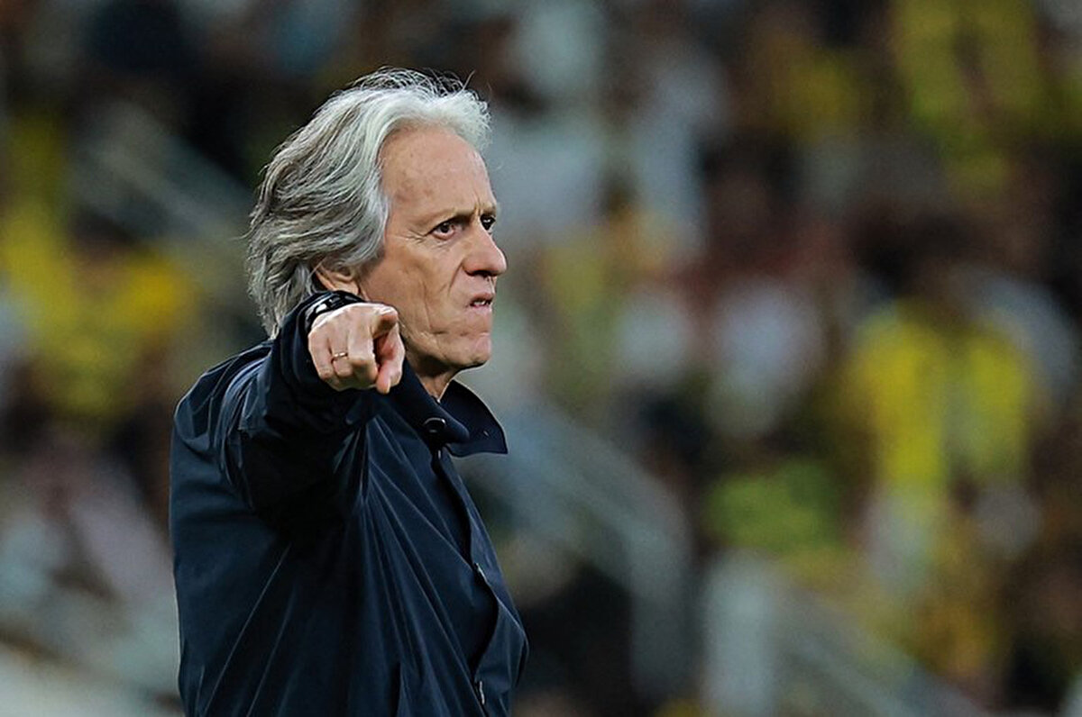 Kulüp, Portekizli çalıştırıcı Jorge Jesus ile yolları ayırdığını resmen duyurdu.<br>