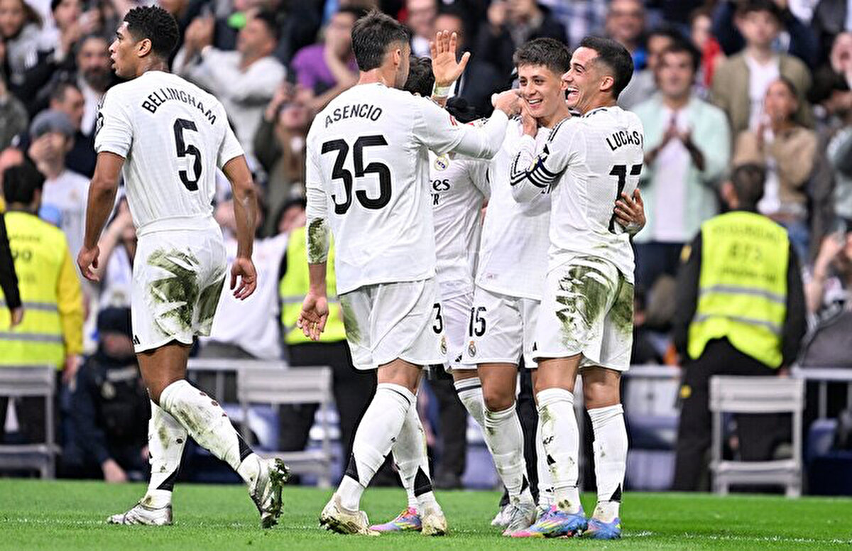 Arda Güler, karşılaşmanın 33. dakikasında çok şık bir gole imza atarak takımını  1-0 öne geçirdi.<br>