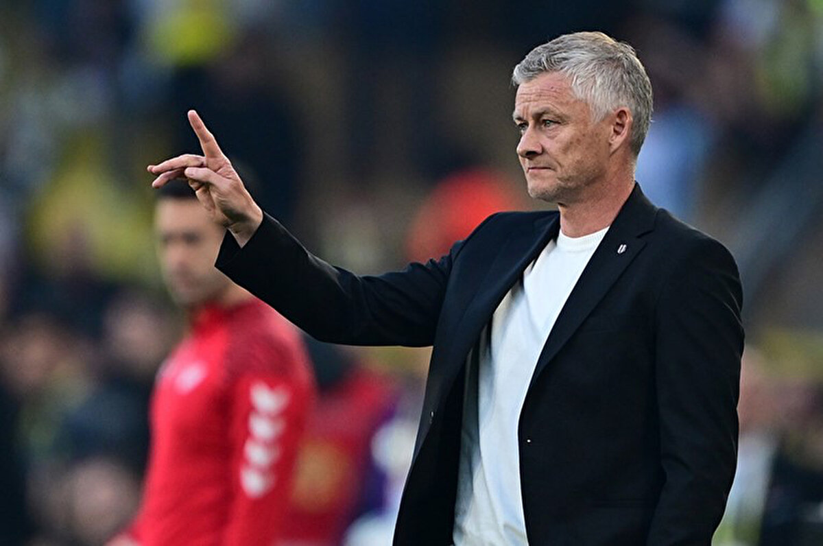 "4-3-3 oynadık. Rakibimizin beklerini öne çıkarmamak istedik. Rakibimiz iyi bir takım. Biz de Beşiktaş'ız. Savaştık ve çabaladık. Bu da Beşiktaş'ın bir değeridir. Penaltıyı kurtardılar. Gedson buna rağmen golünü de buldu ve iyi reaksiyon verdi. Rakip bizim için işi zorlaştırdı bugün."<br>