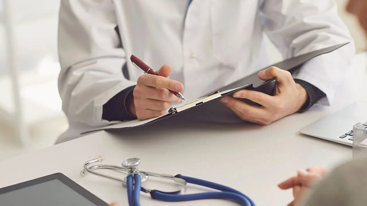 SMS ile bilgilendirme yapılacak<br><br>Bakanlık, aile hekimliği kaydı değiştirilen vatandaşlara SMS göndererek bilgilendirme yapacak.