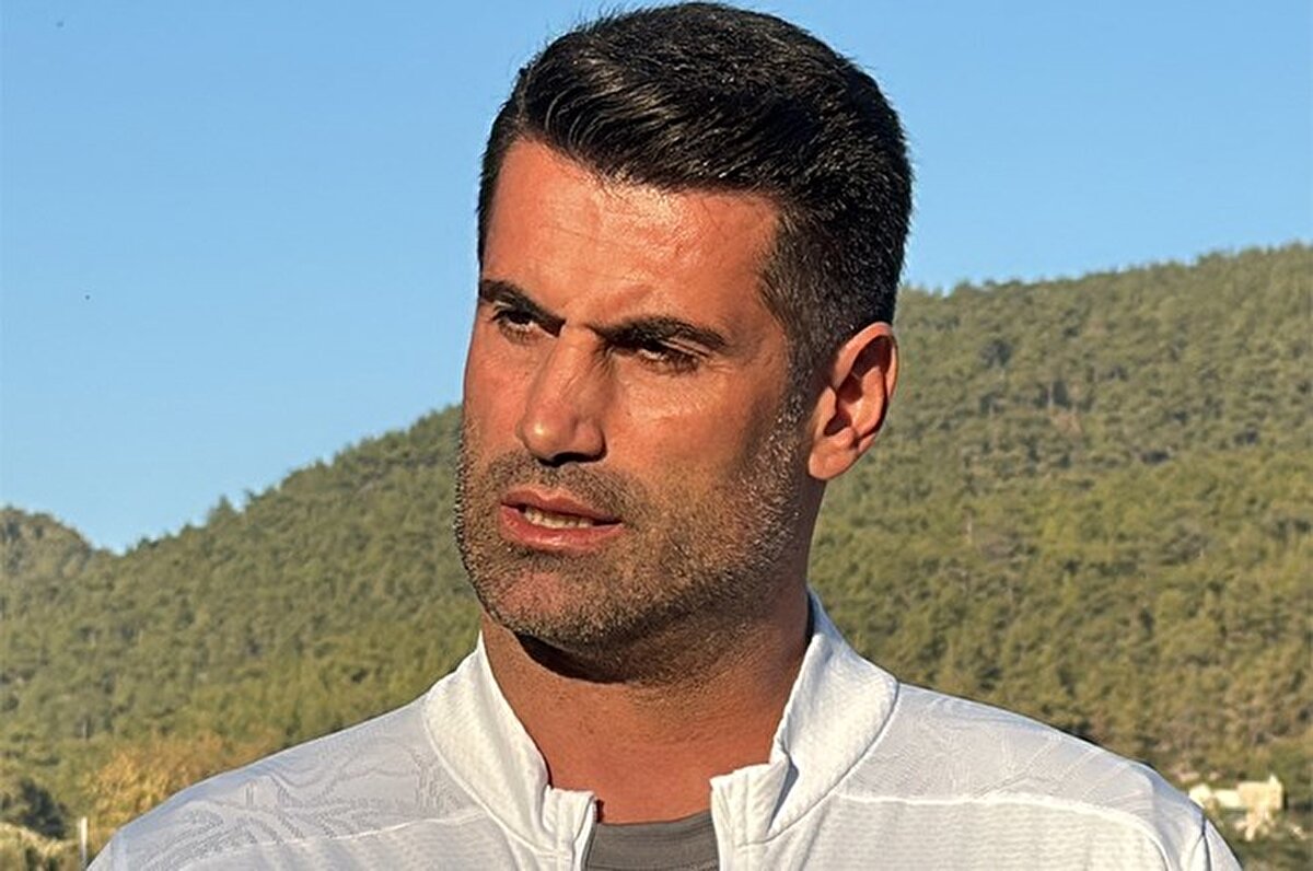 "Fenerbahçe taraftarının istifa ettirmesi lazım. Mourinho da Mourinho'ysa git arkadaşım."