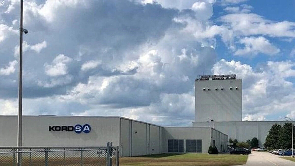 Kordsa Teknik Tekstil A.Ş. (KORDS) <br>Aracı KurumHedef fiyatTavsiye<br>Deniz Yatırım77,30 TLTut<br>Gedik Yatırım75,10 TLEndekse paralel getiri<br>