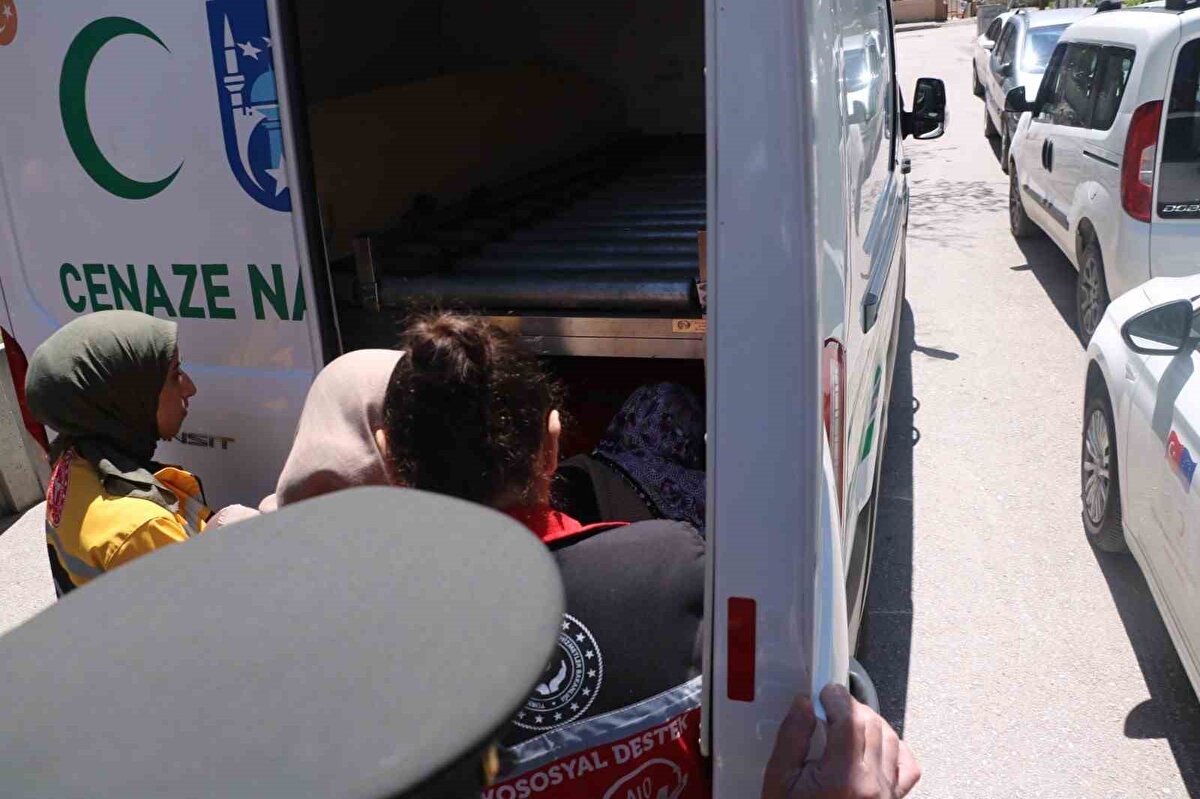 Helallik alınması sırasında şehidin eşi Yeşim Özen’in sözleri ise herkesi ağlattı. Eşinin tabutuna bakan Yeşim Özen, "Önder böyle gelmeyecektin sen Önder. Önder kalk, neredesin Önder. Seni göremedim son kez, sesini duyamadım. Önderim niye gittin bıraktın, kızını niye bıraktın. Önderim böyle söz vermemiştin, gelecektin hani. Ah Önderim, seni bu tabutun içine mi koydular böyle?" diyerek ağıt yaktı. 