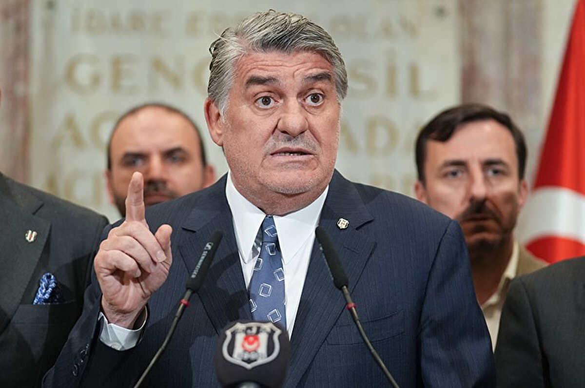 "Yaptığımız sermaye artırımı doğrultusunda; rüçhan hakları kullanıldı. Kalan hisselerin halka arz tarihi ise 5-6 Mayıs olarak belirlendi. Bugün ve yarın alacağımız her hisse senedi; Beşiktaş'ın Bankalar Konsorsiyumundan çıkmasına, ekonomik bağımsızlığına kavuşmasına büyük bir katkı sağlayacak."<br>