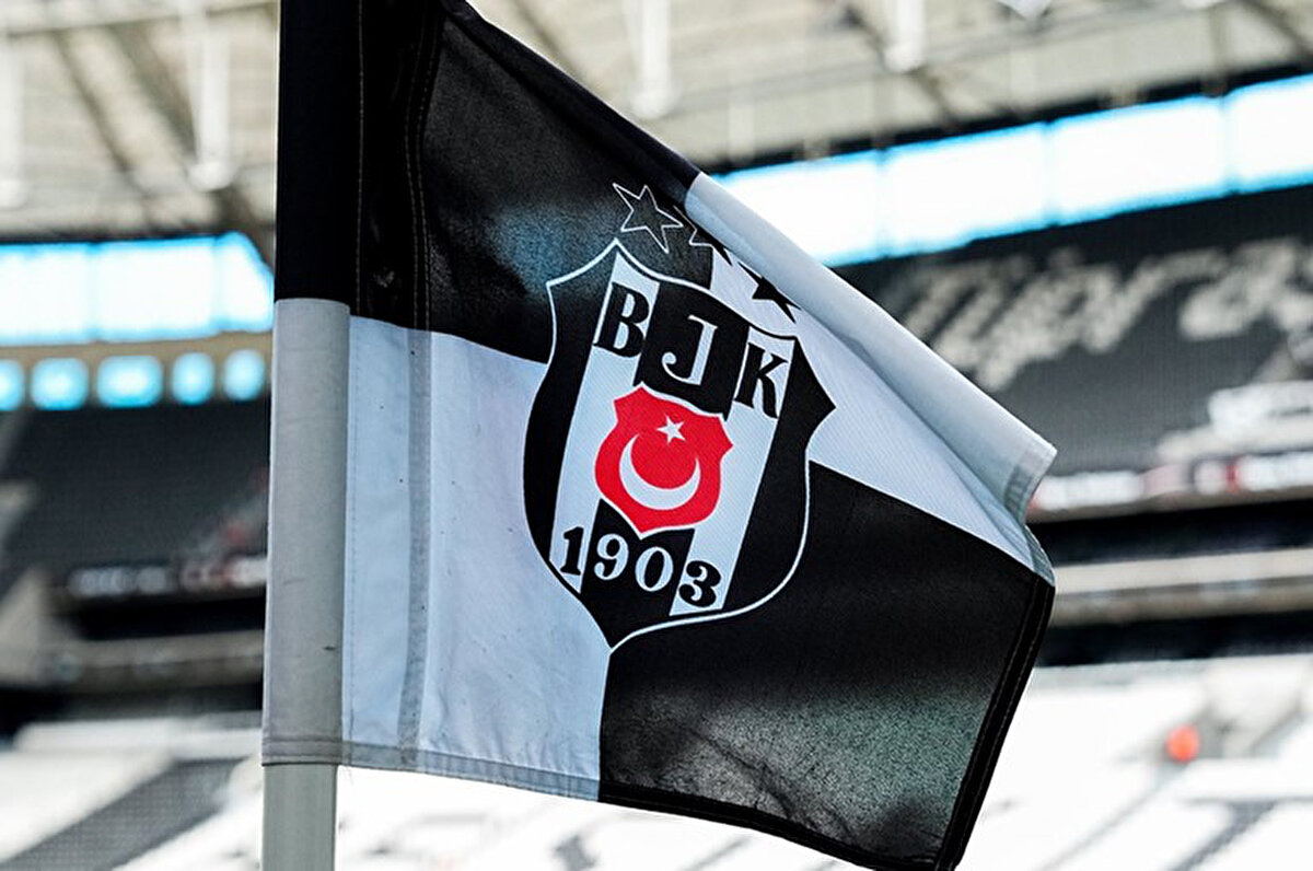 Yapay zeka, 10 yıllık süreçte Beşiktaş'ın ise 2 kez ligi zirvede bitireceğini öngörüyor.<br>