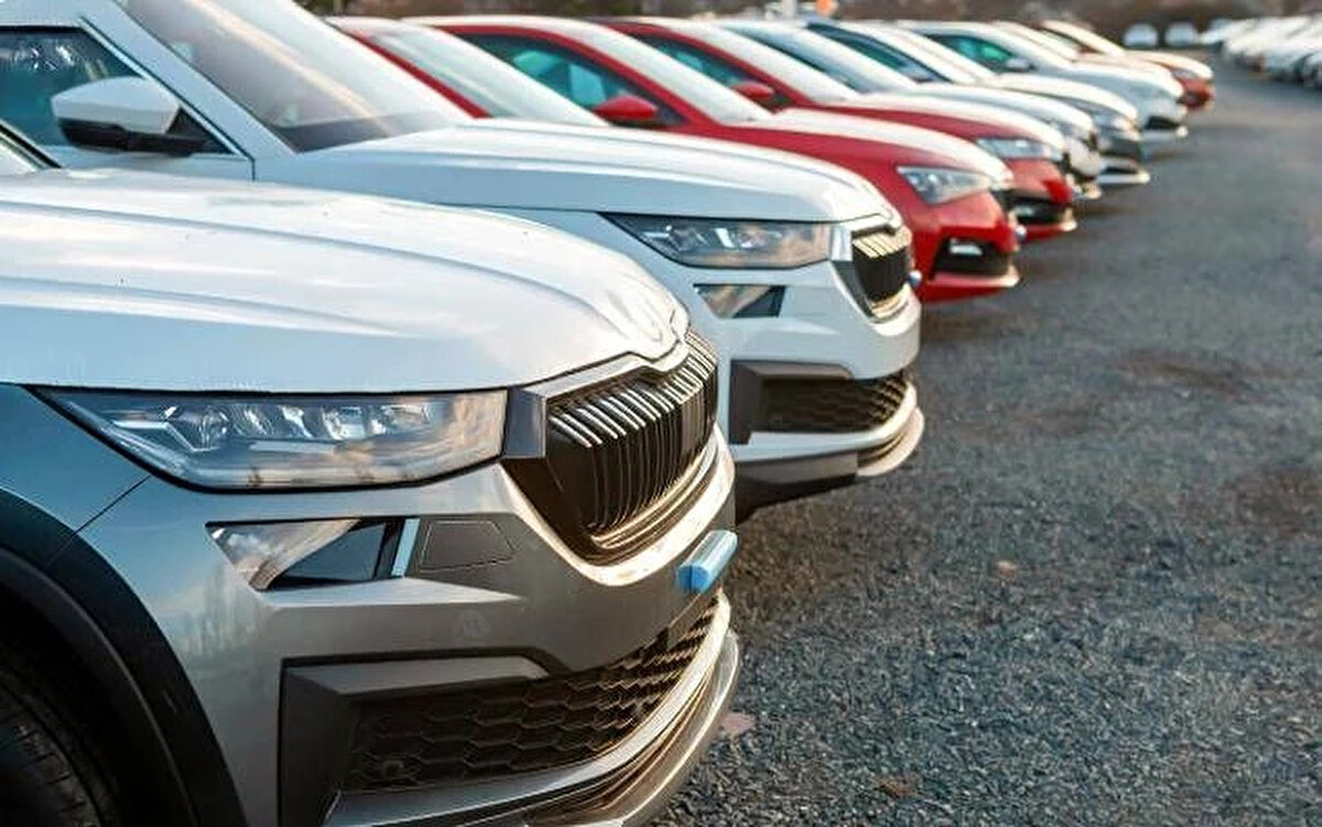 1 MİLYON 200 BİN TL'NİN ALTINDA ARAÇ YOK<br><br>Şu anda piyasadaki en düşük aracın fiyatı 1,2 milyon liraya kadar çıktı.