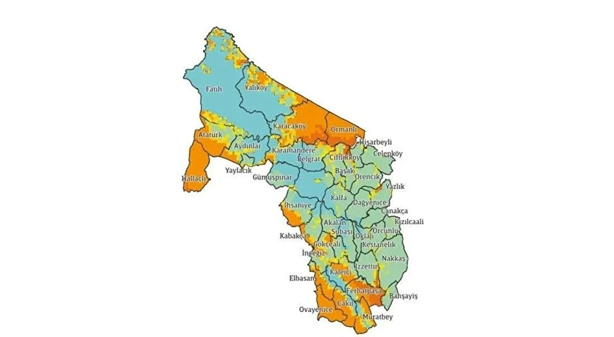 ÇATALCA<br><br>Çatalca’daki binaların %78’i hasar görmeyecek, %14’ü hafif, %6’sı orta, %1’i ağır, %0.23’ü çok ağır hasar görecek. Binaların %7’sinin yani 2 bin binanın orta ve üstü seviyede hasar göreceği tahmin edilirken, hafif hasar görecek ya da hiç görmeyecek bina sayısı 25 bin 300 olarak hesaplanıyor. 5 bin 800 kişi acil barınma ihtiyacı yaşayacak.