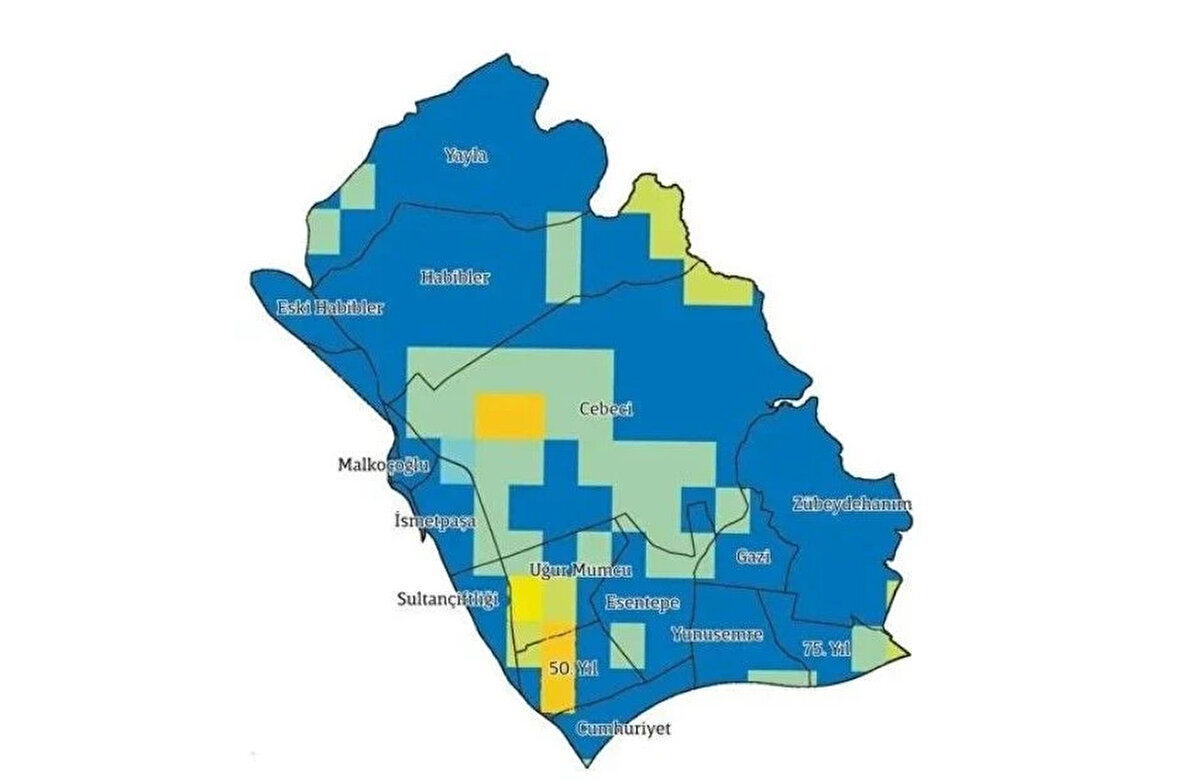 SULTANGAZİ<br><br>Sultangazi’deki binaların %73’ü hasar görmeyecek, %20’si hafif, %5.8’i orta, %1’i ağır, %0.2’si çok ağır hasar görecek. Binaların 2 bin 100’ünün yani %7’sinin orta ve üstü seviyede hasar göreceği tahmin edilirken, 31 bin 900 binanın hasarsız veya hafif hasarlı olması bekleniyor. 35 bin kişi acil barınma sorunu ile karşı karşıya kalacak.